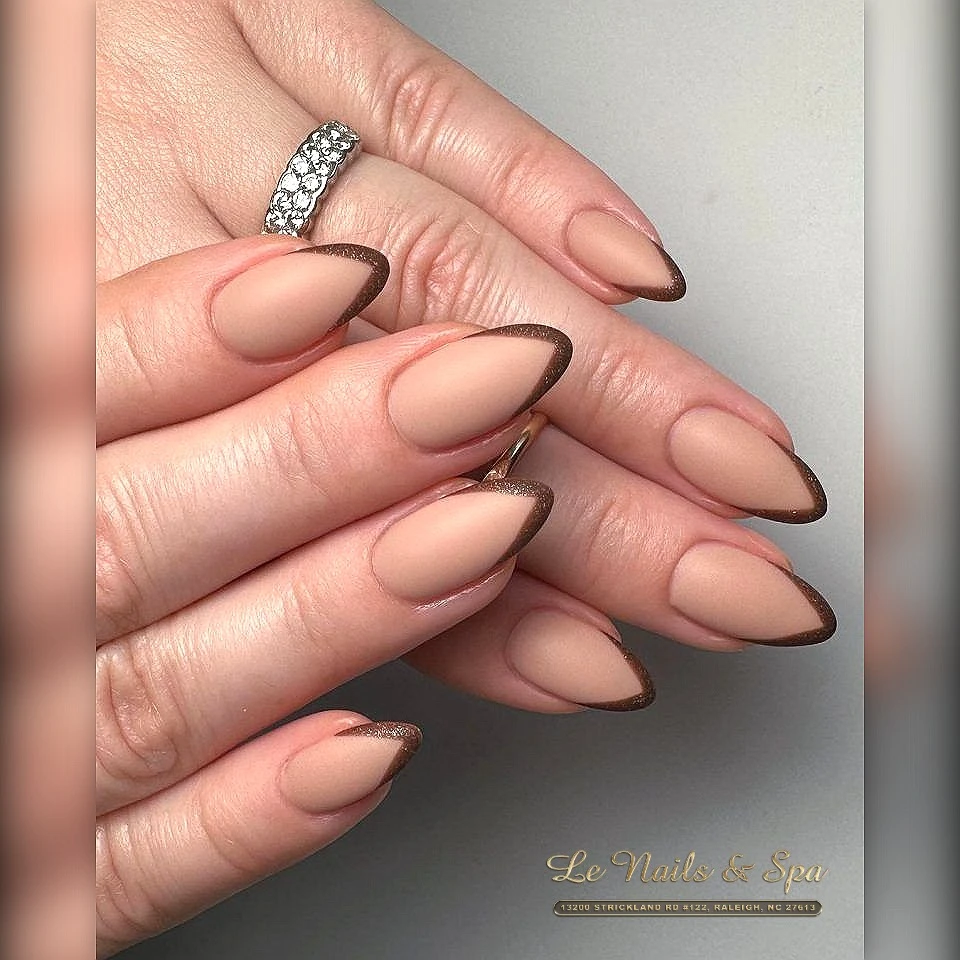 Le Nails & Spa